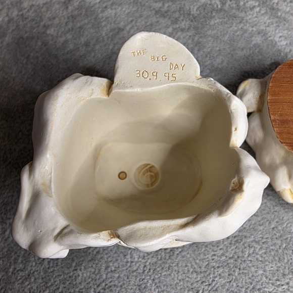 Harmony Kingdom "Ed's Safari" Figurine Made In England Animal Trinket Box - Picture 5 of 11